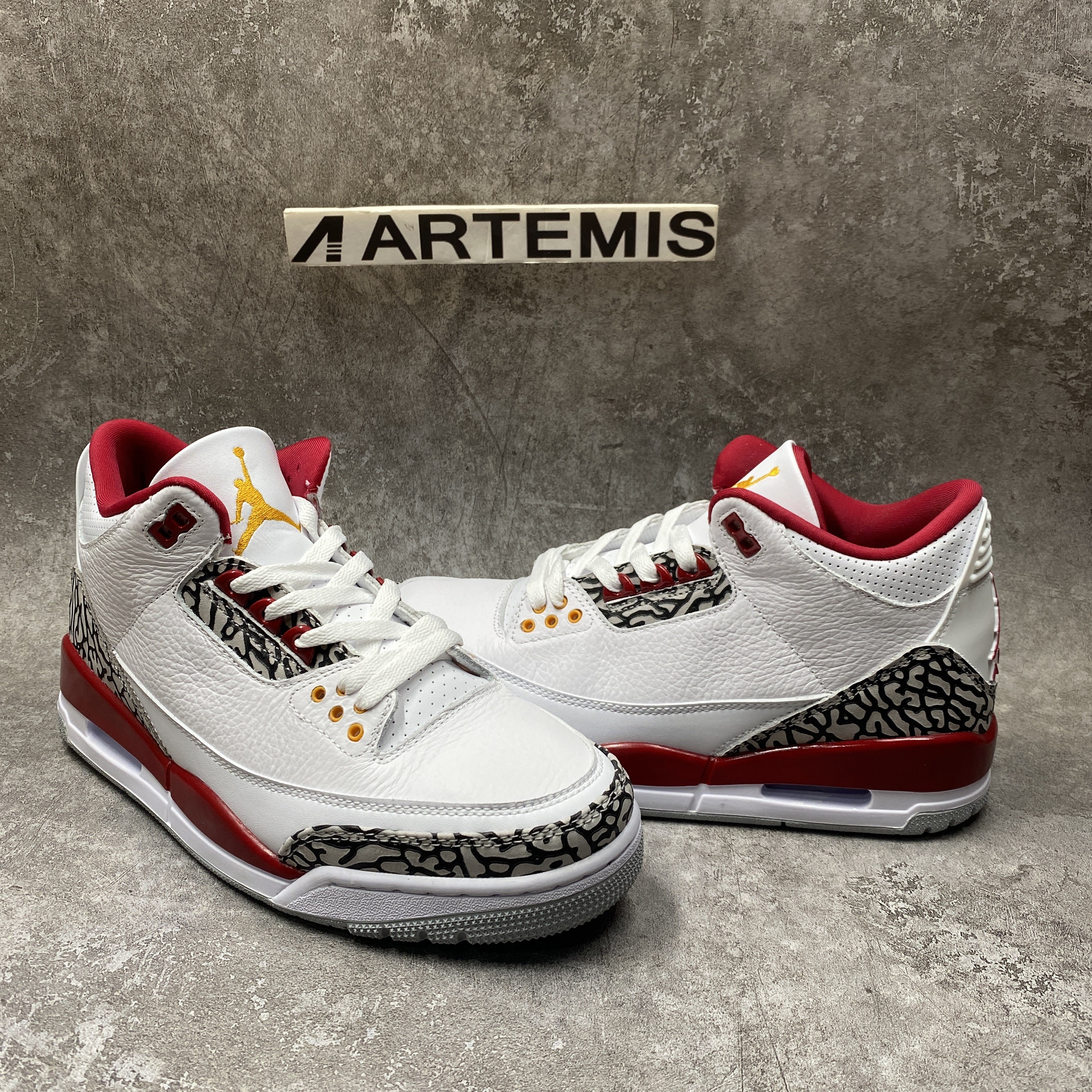 Air Jordan 3 Retro Cardinal Red