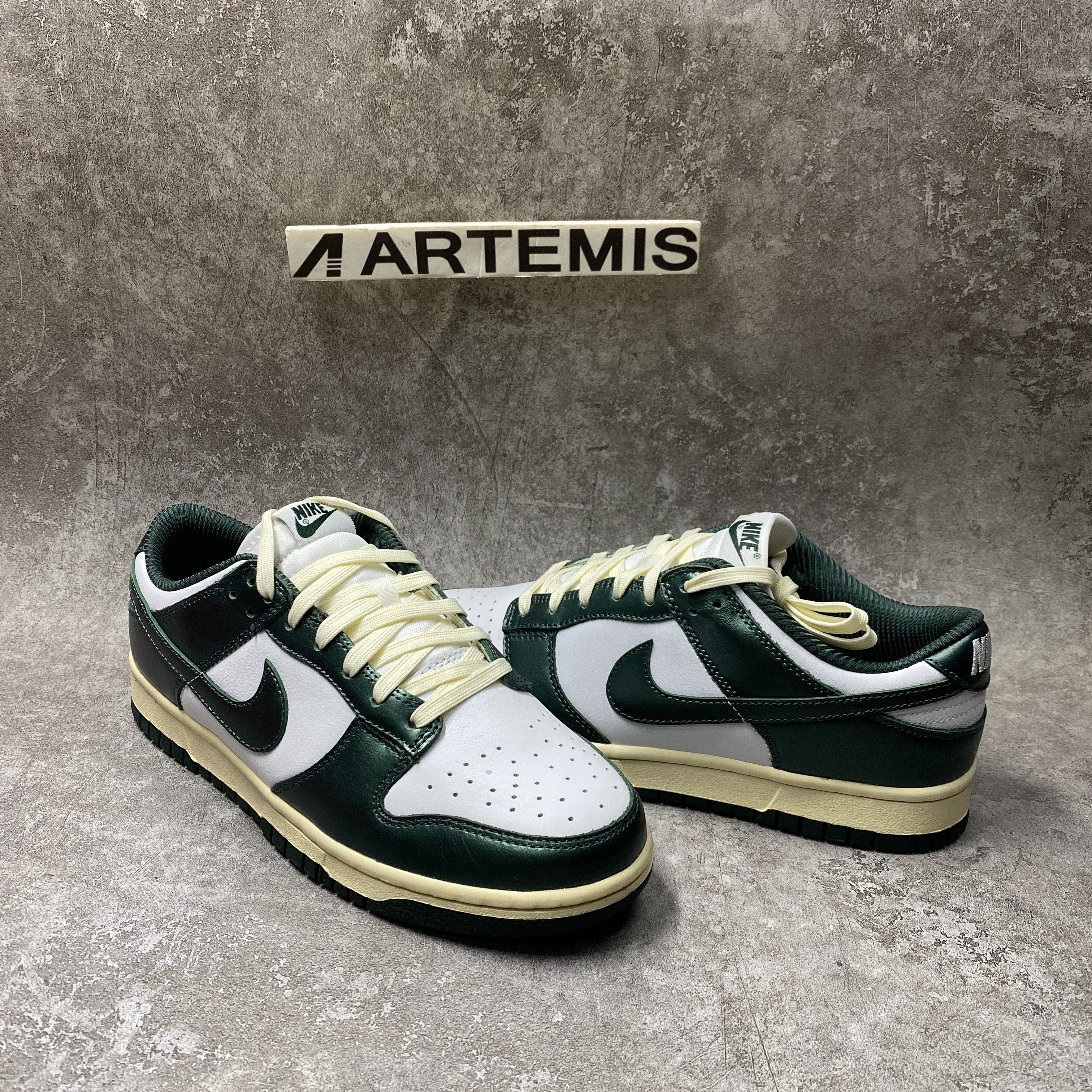 Nike Dunk Low Vintage Green