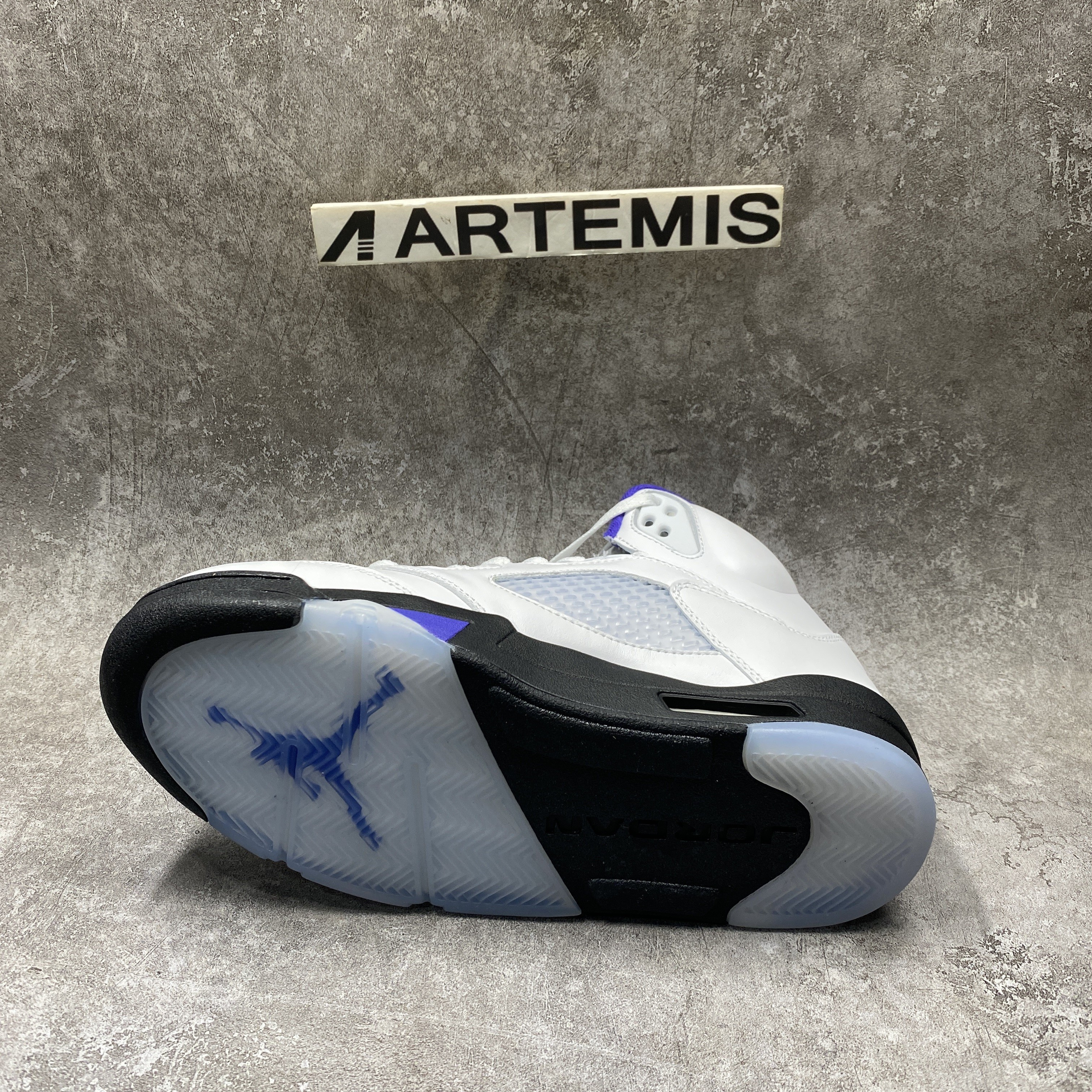 Air Jordan 5 Retro White Stealth 2.0