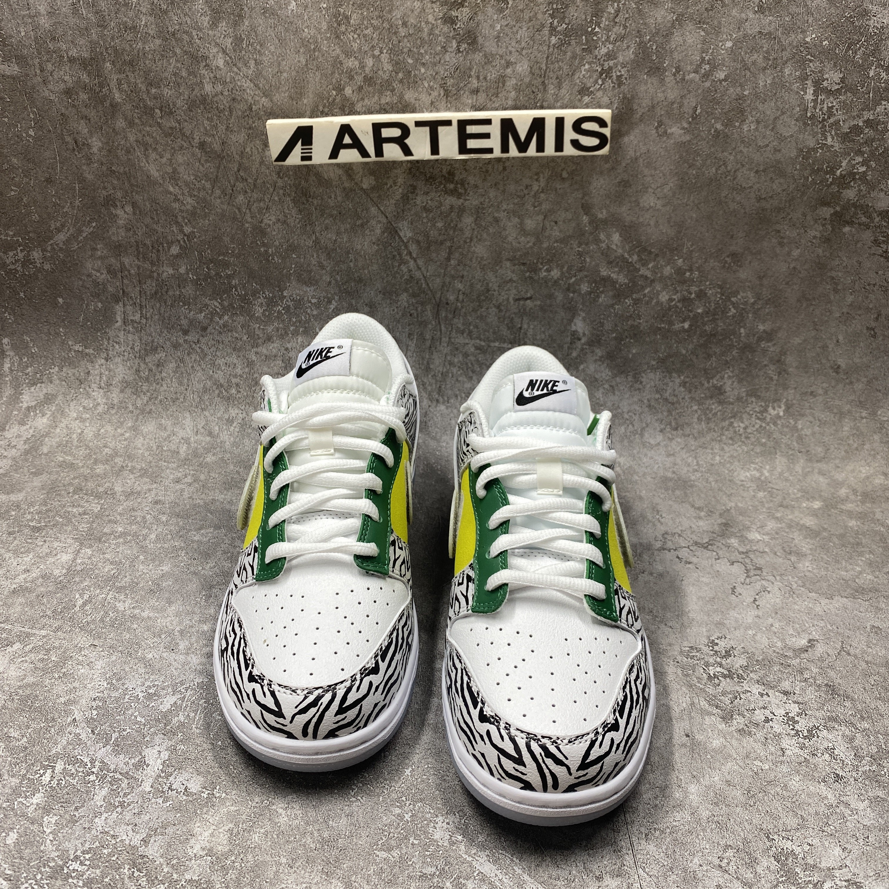 Nike Dunk Low Doernbecher Zoe