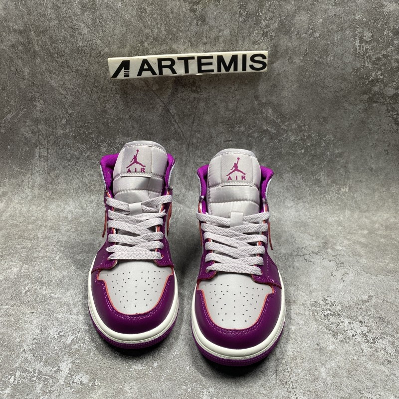 Air Jordan 1 Mid Magenta (2022)
