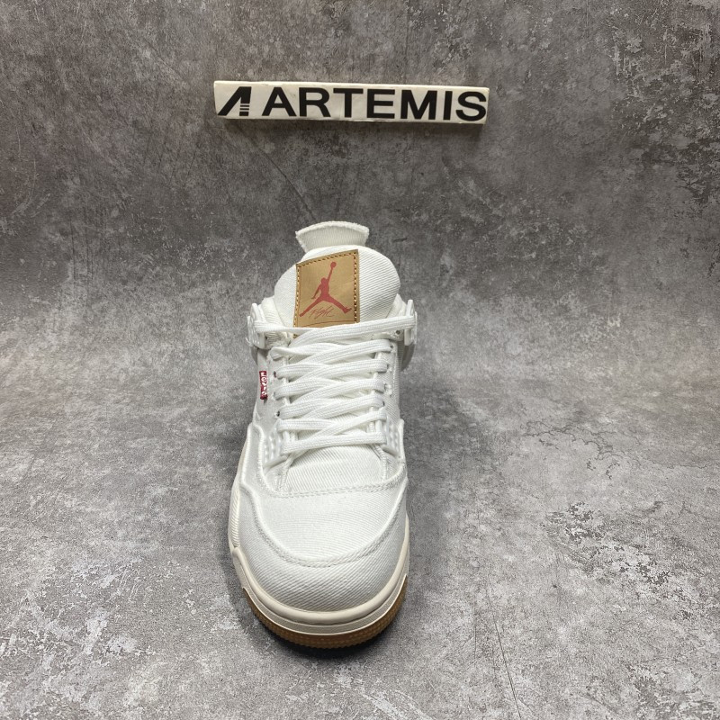 Air Jordan 4 Retro Levi