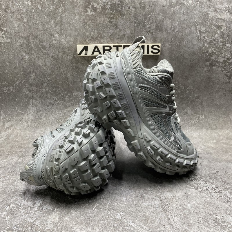Balenciga Defender Grey