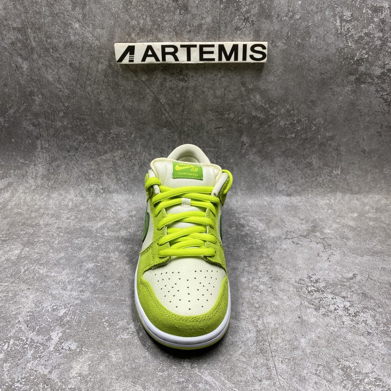Nike SB Dunk Low Green Apple