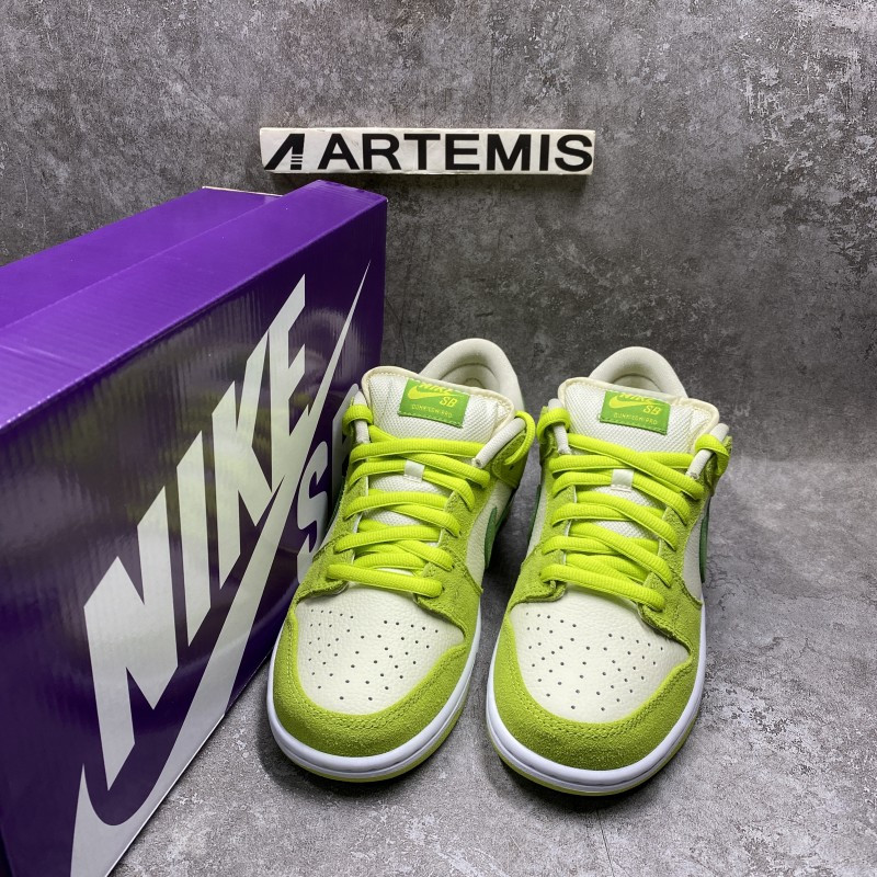 Nike SB Dunk Low Green Apple