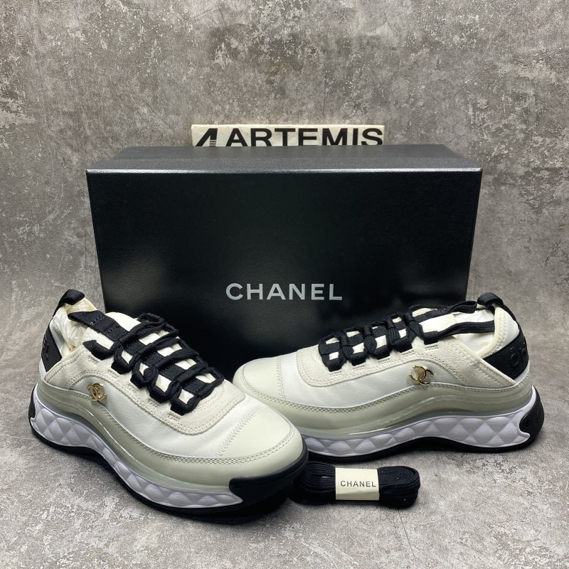 Ch*el velvet calfskin & mixed fibers sneaker ivory