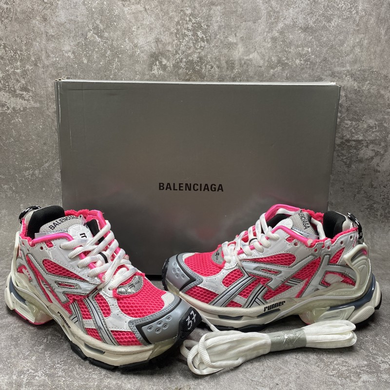 Ba*len*cia*ga wmns runner sneaker white neon pink