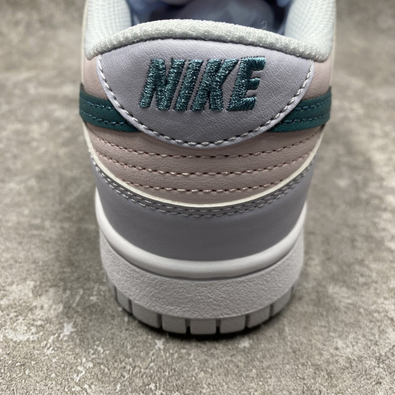 Nike Dunk Low Mineral Teal