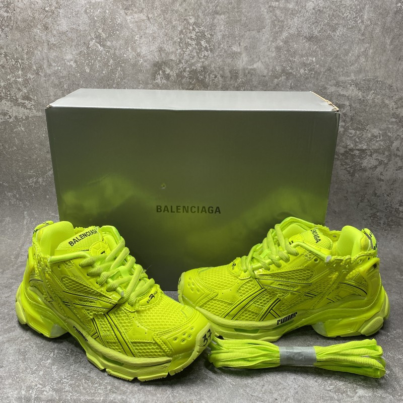 Balenciga Runner Sneaker in Neon Yellow