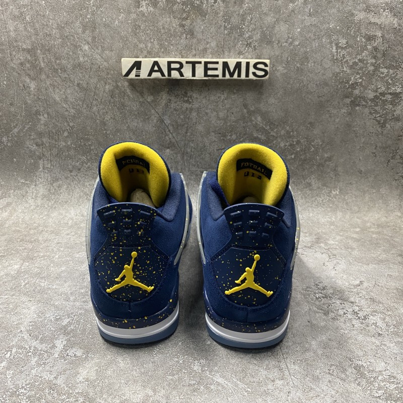 Air Jordan 4 Retro Michigan