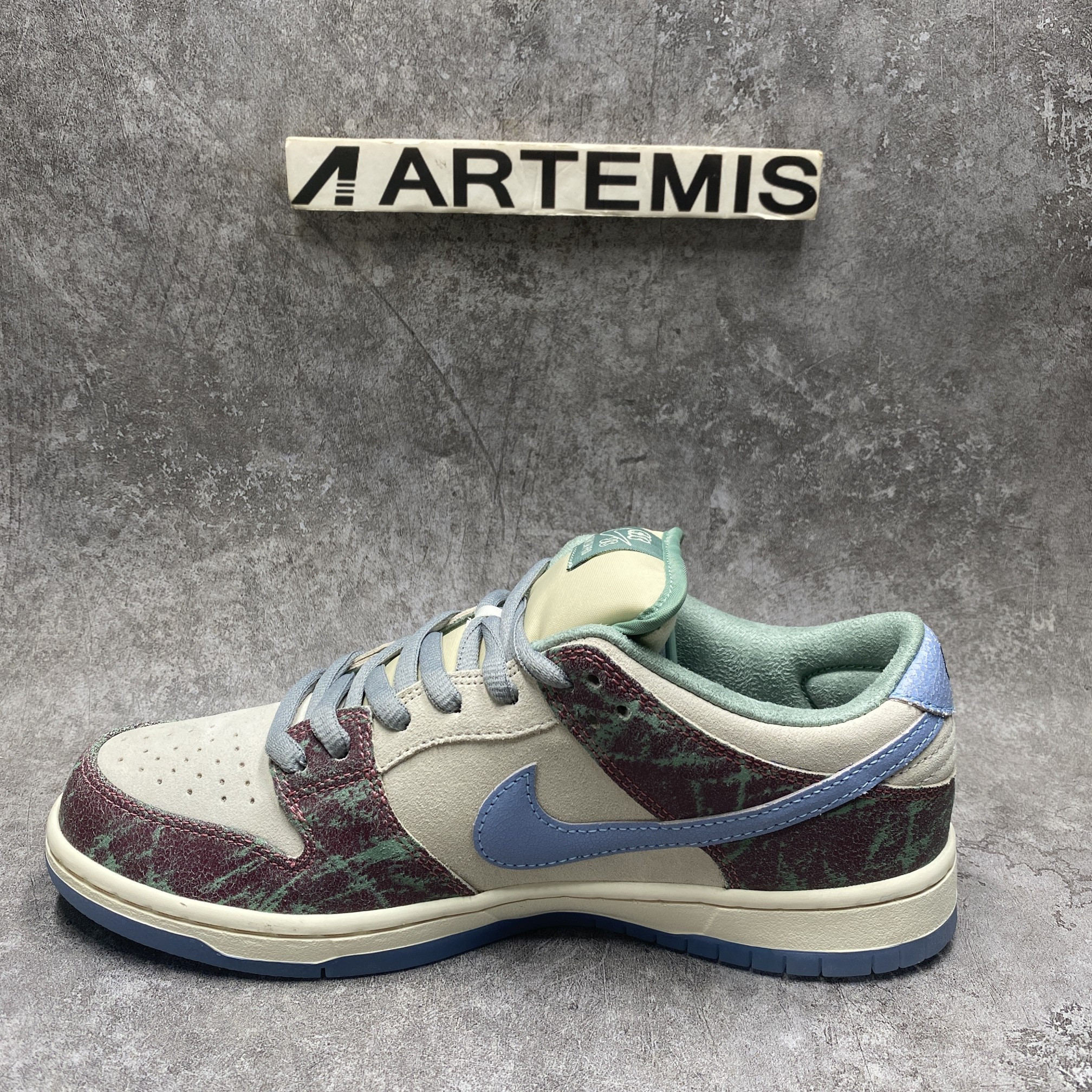 Nike SB Dunk Low Crenshaw Skate Club