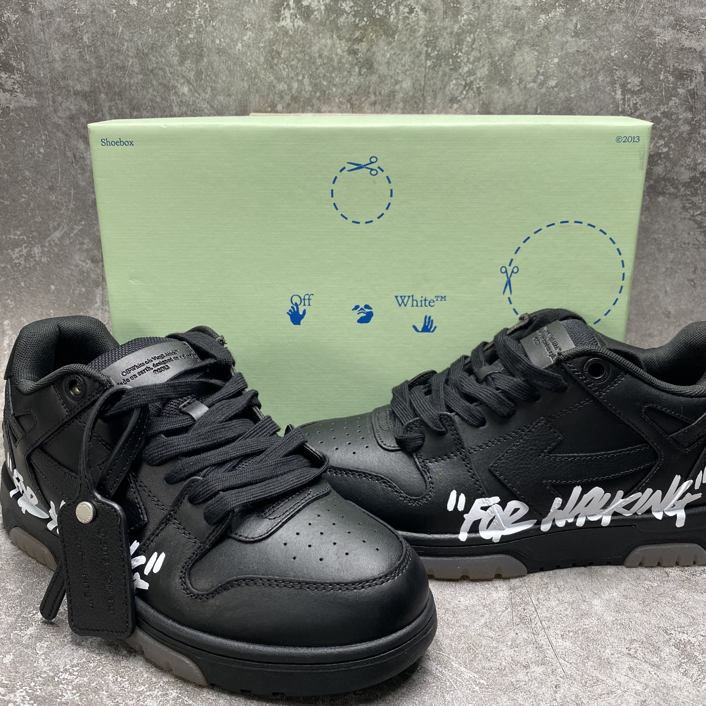 OFF-WHITE Out Of Office OOO For Walking Low Tops Black White (SS22)