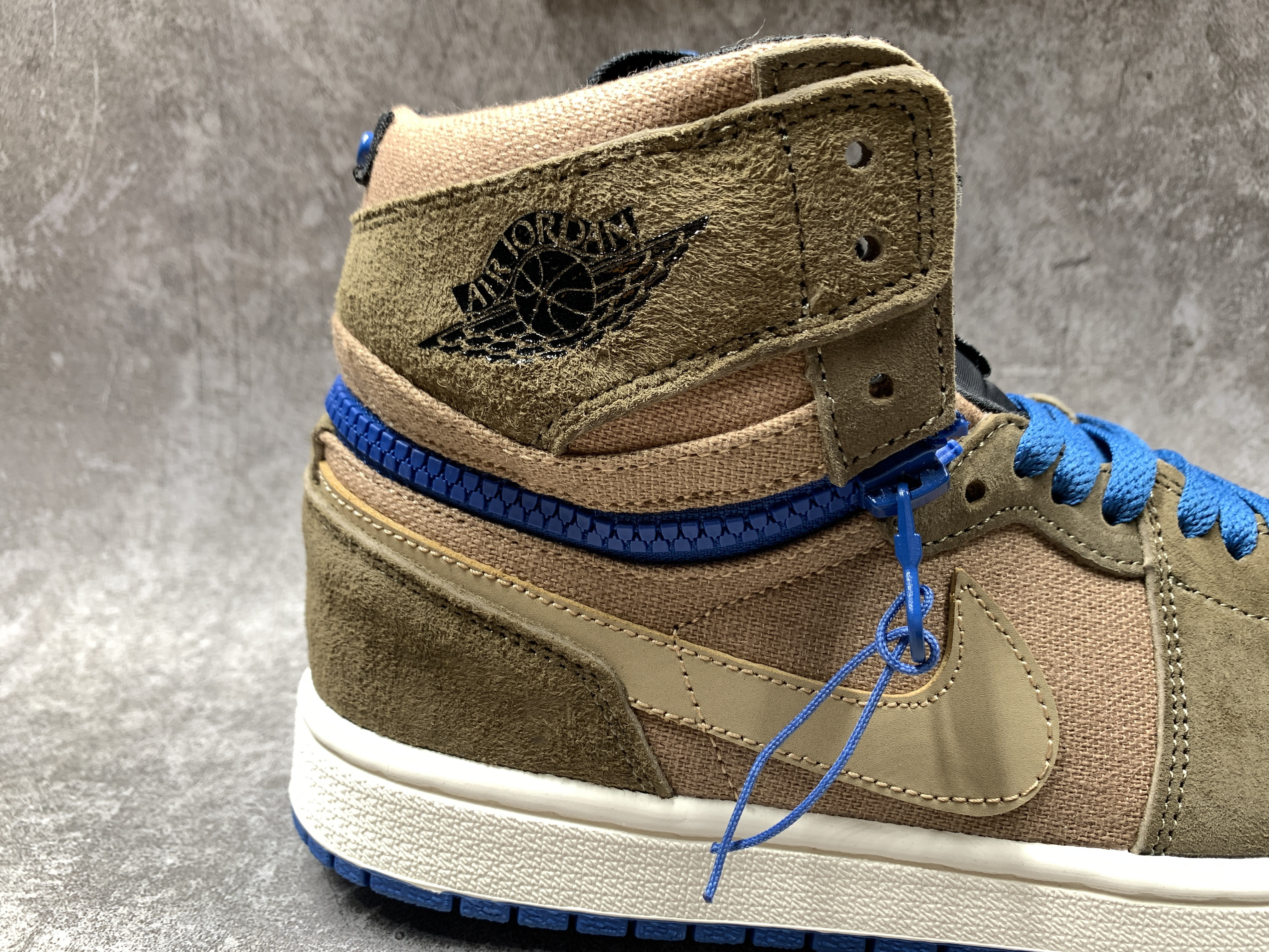 Air Jordan 1 High Switch Lets You Go From High To Low With Zippers