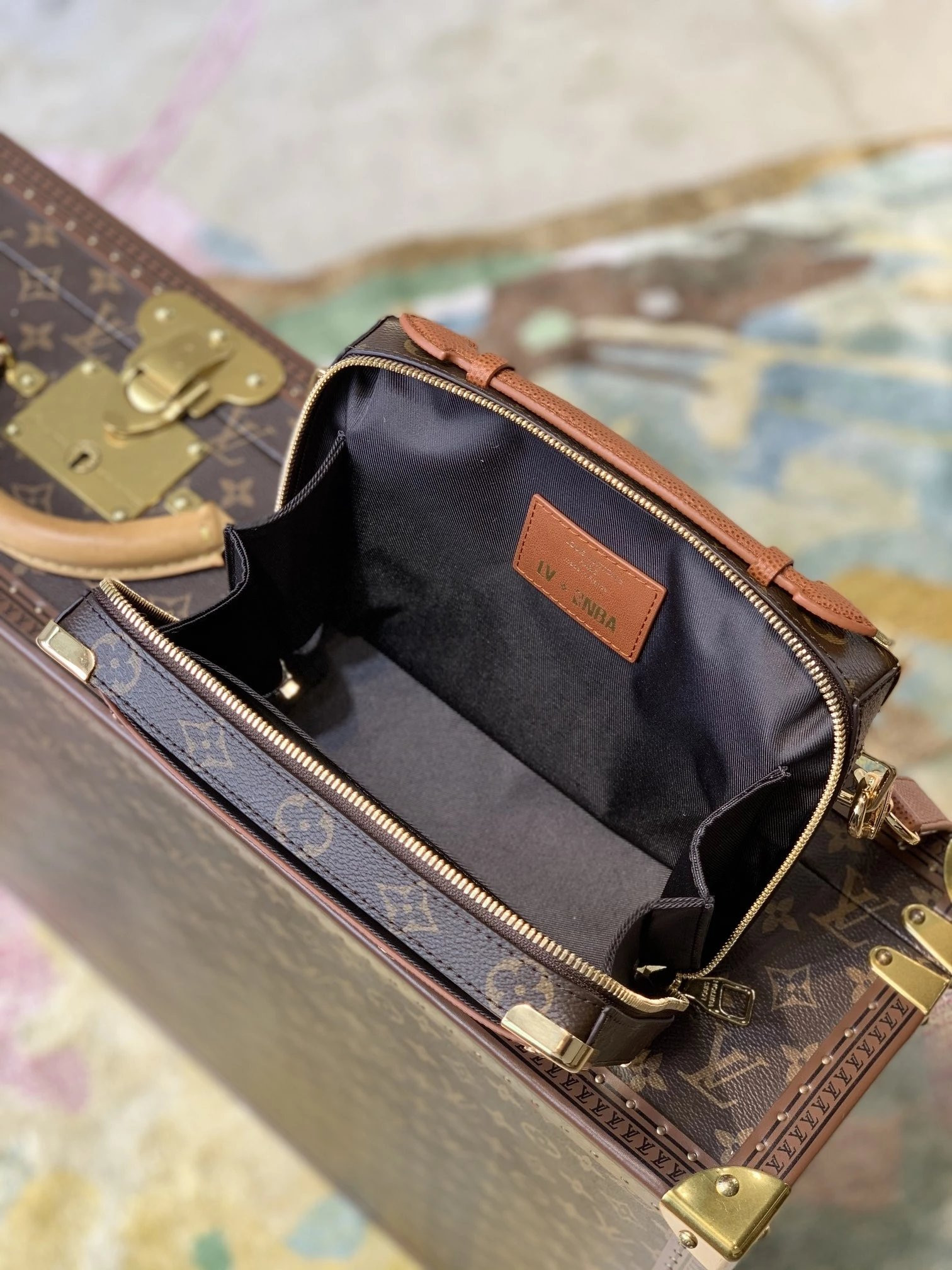 LV LVXNBA HANDLE TRUNK M45785