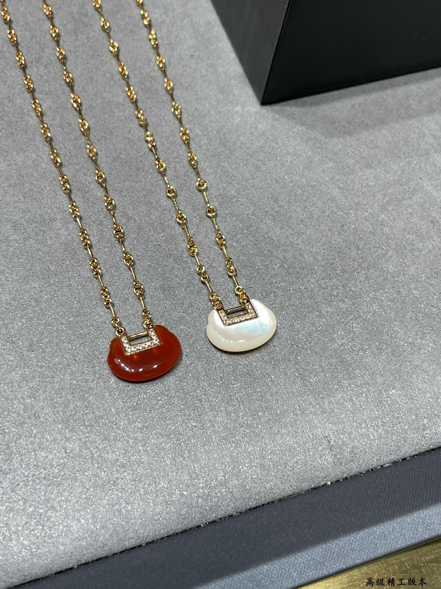 Qee1in yuyi ruyi mother-of-pearl necklace