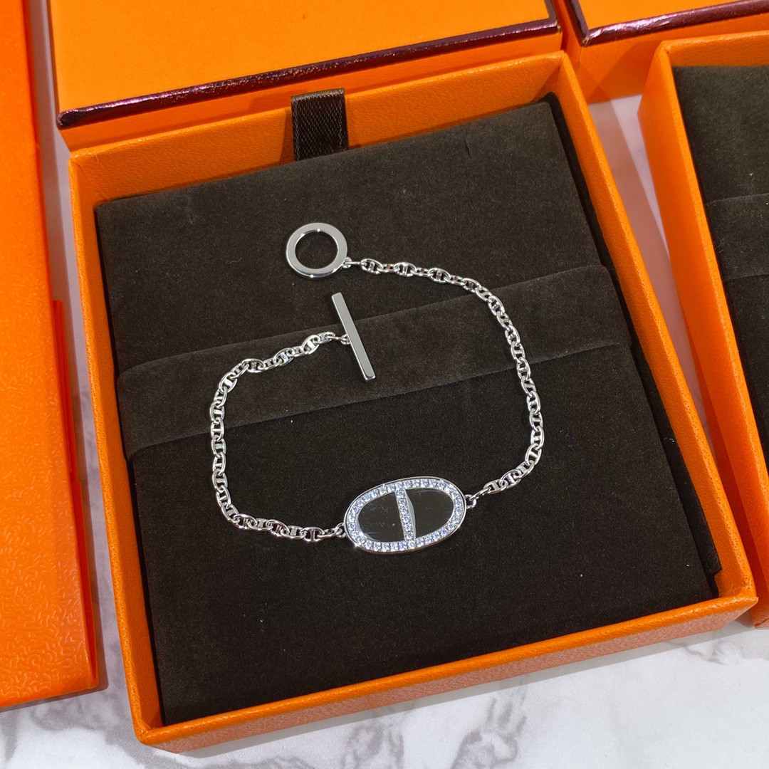 H**mes round  h pendant bracelet