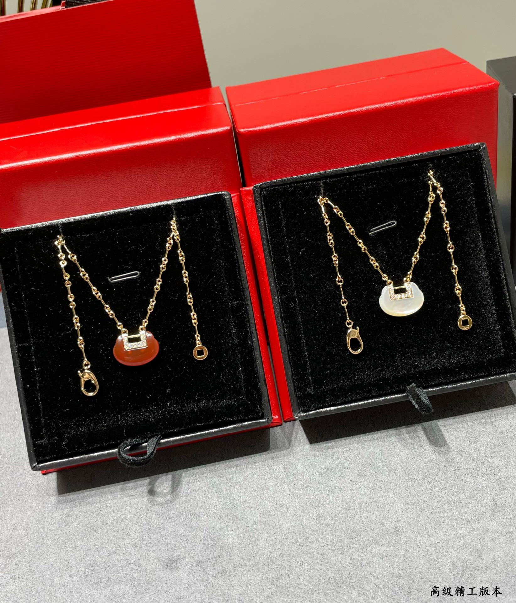 Qee1in yuyi ruyi mother-of-pearl necklace