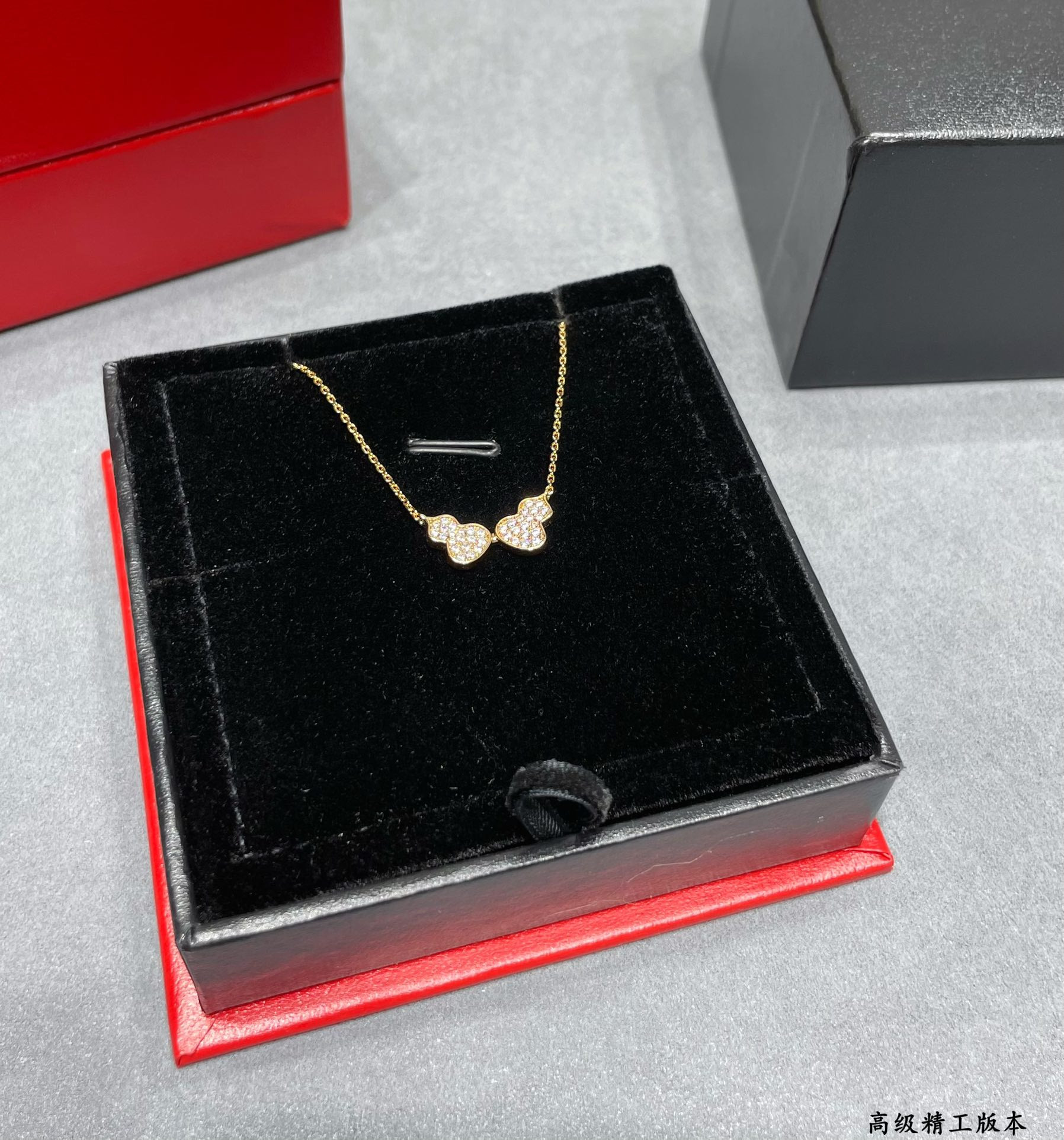 Qee1in wulu double gourd necklace