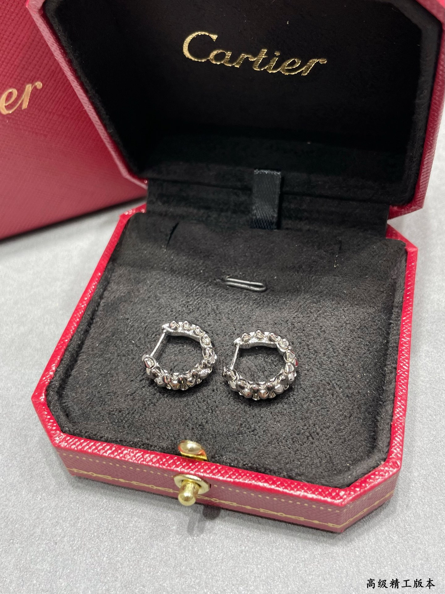 Ca*t*er mini bullet earrings