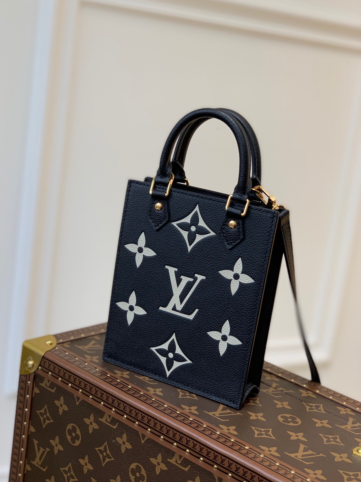 PETIT SAC PLAT M57937