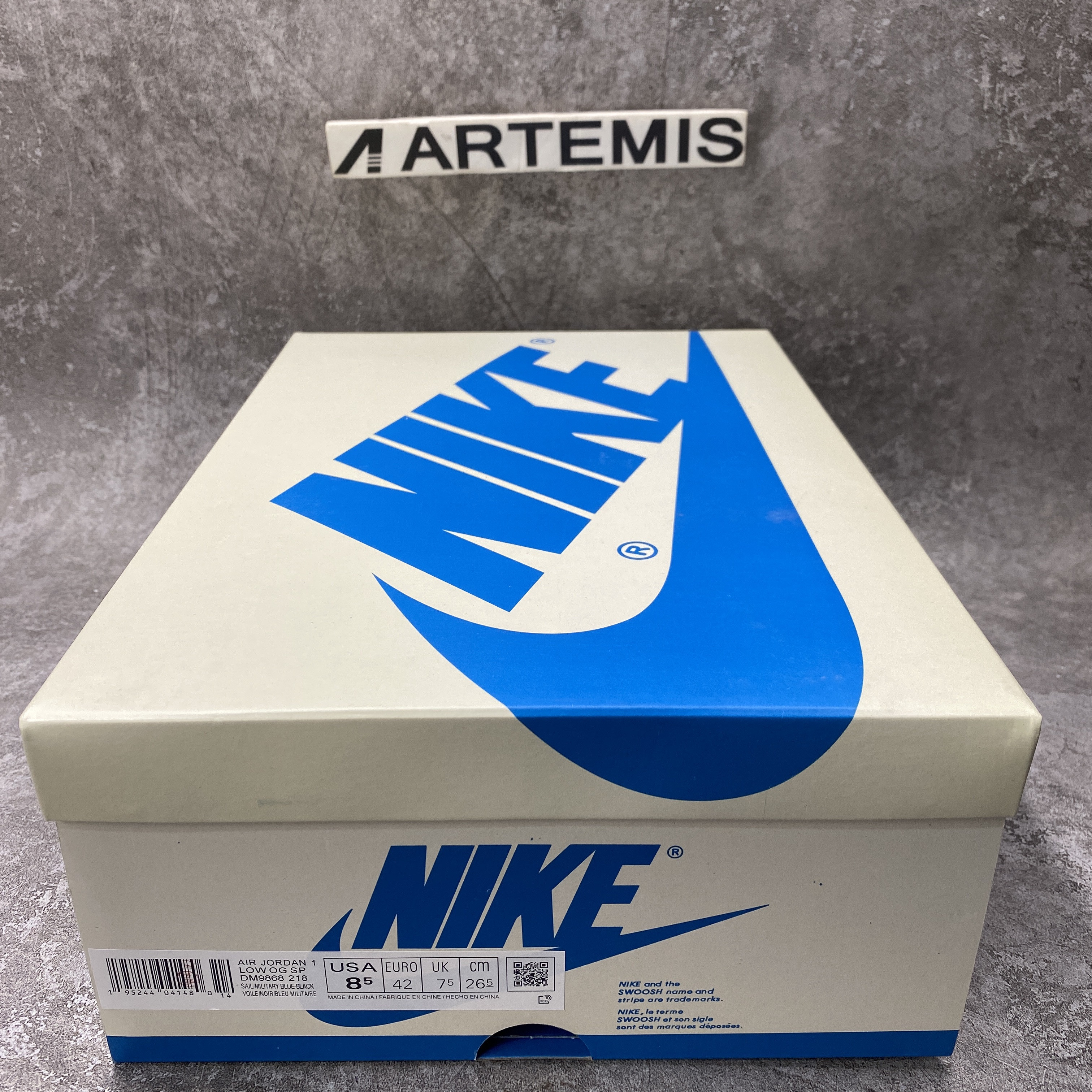 Travis Scott x Air Jordan 1 Low White Blue