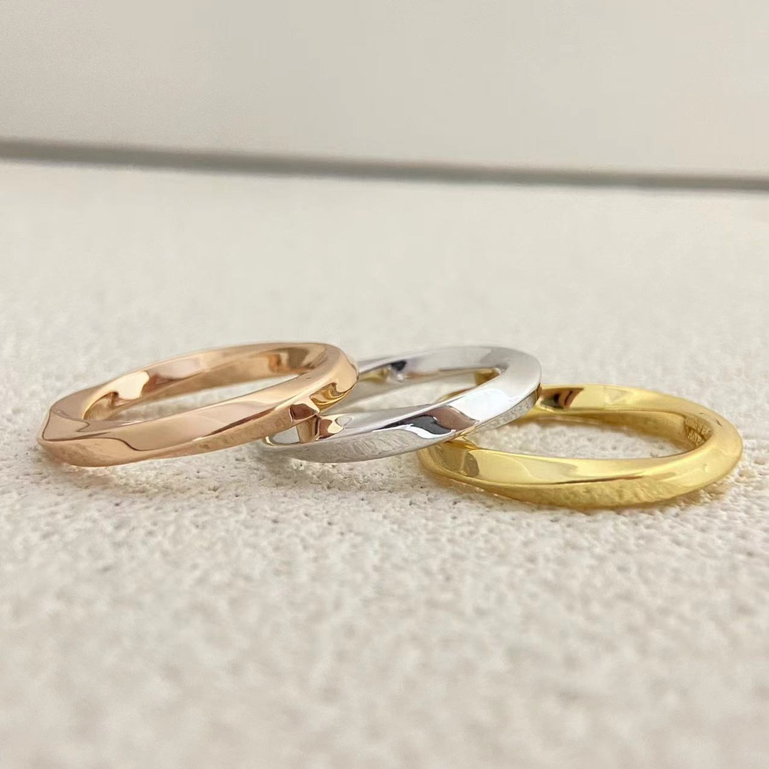 Gr*ff smooth twist rope ring