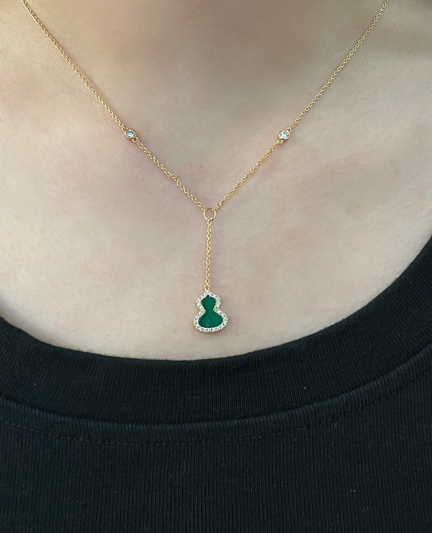 Qee1in mini gourd necklace