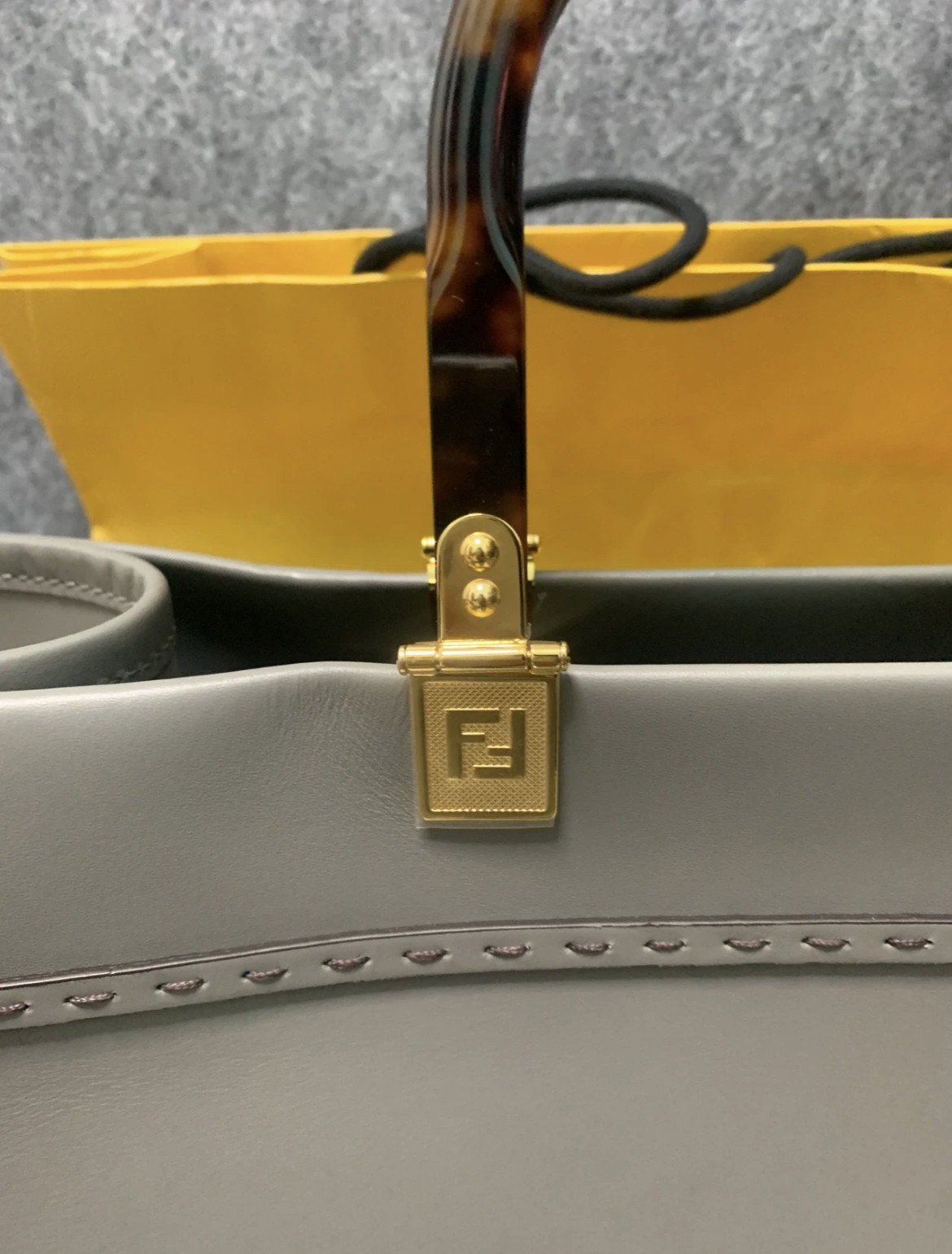 F**di sunshine medium tote shopping bag