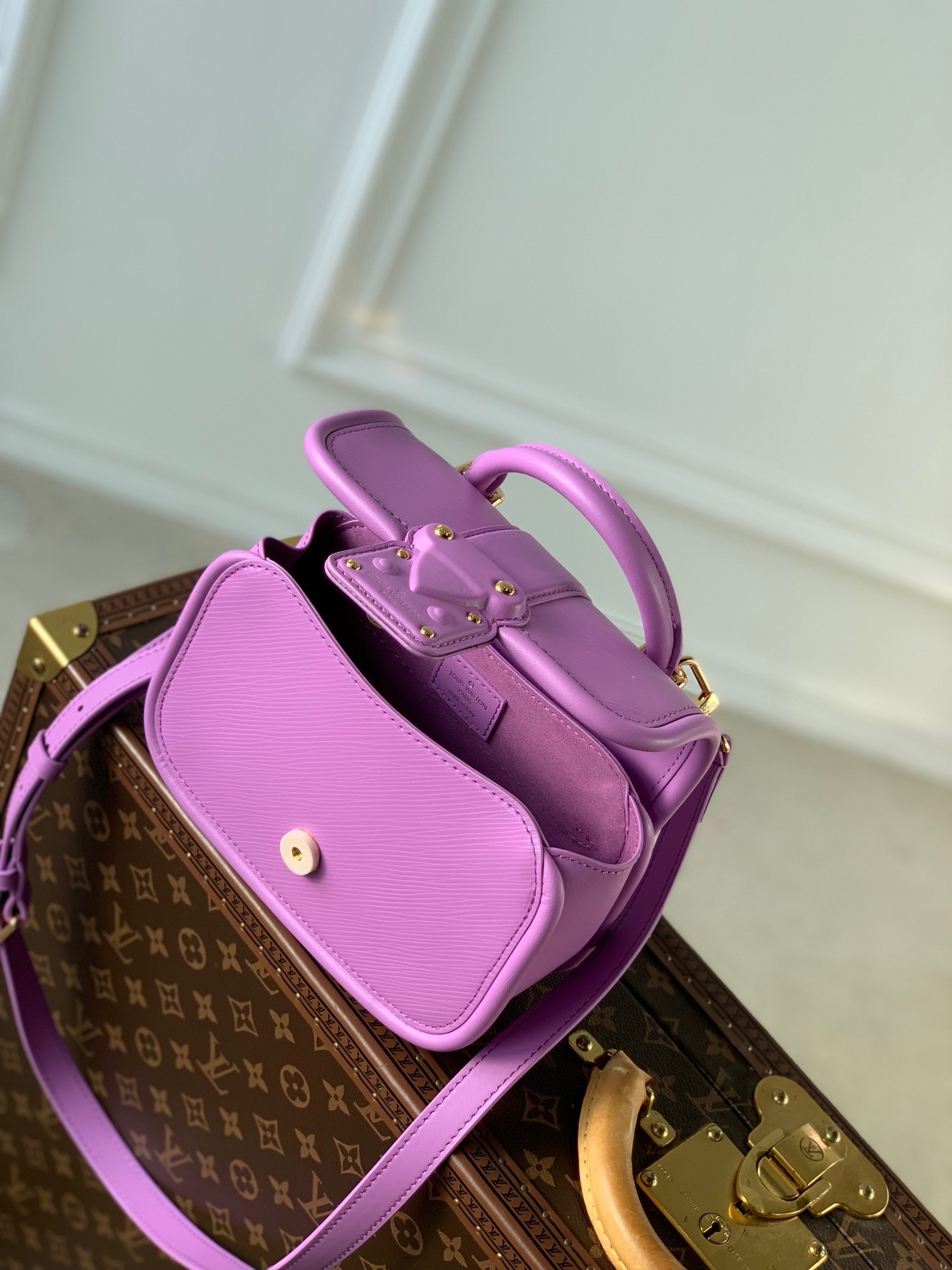 LV M22721 Hide and Seek M22721