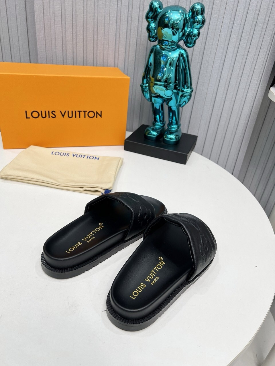 UA LV Shore Flat Comfort Mule