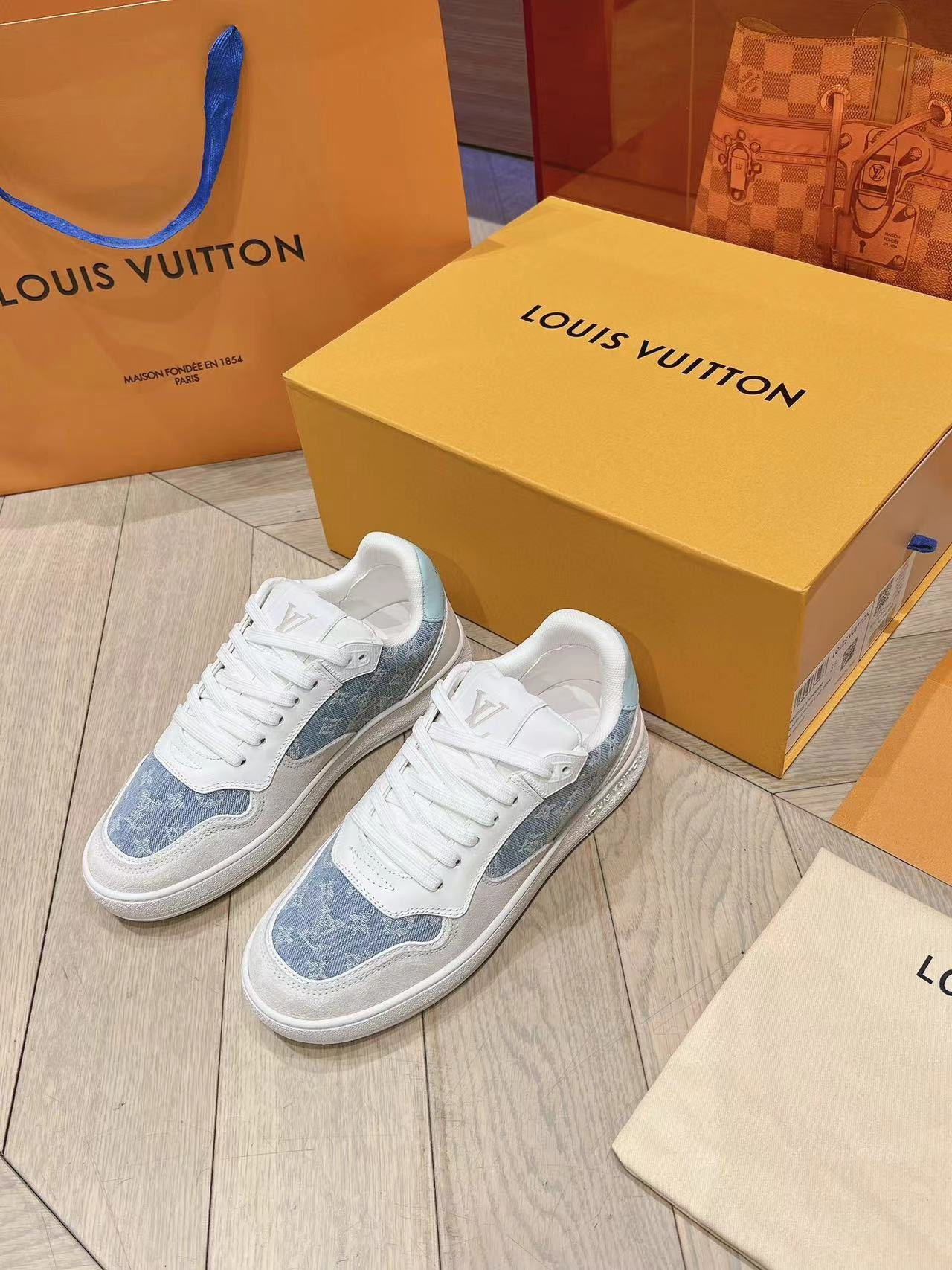 UA LV Stadium Sneaker