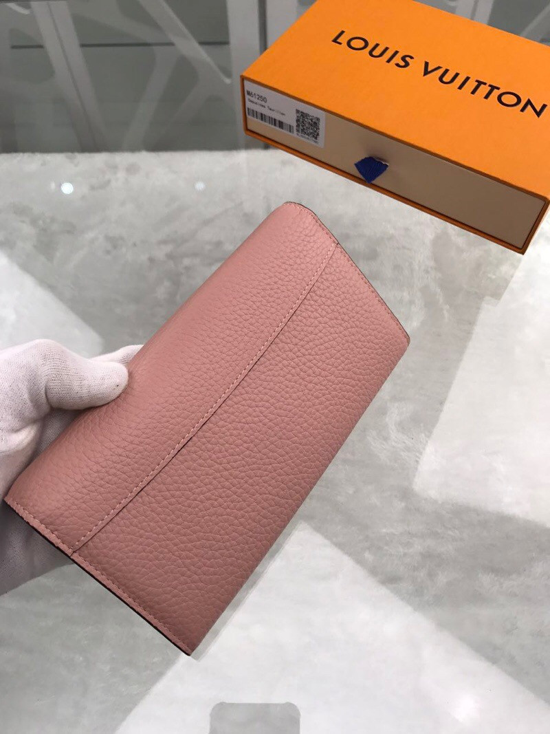 LV CAPUCINES Wallet M61250