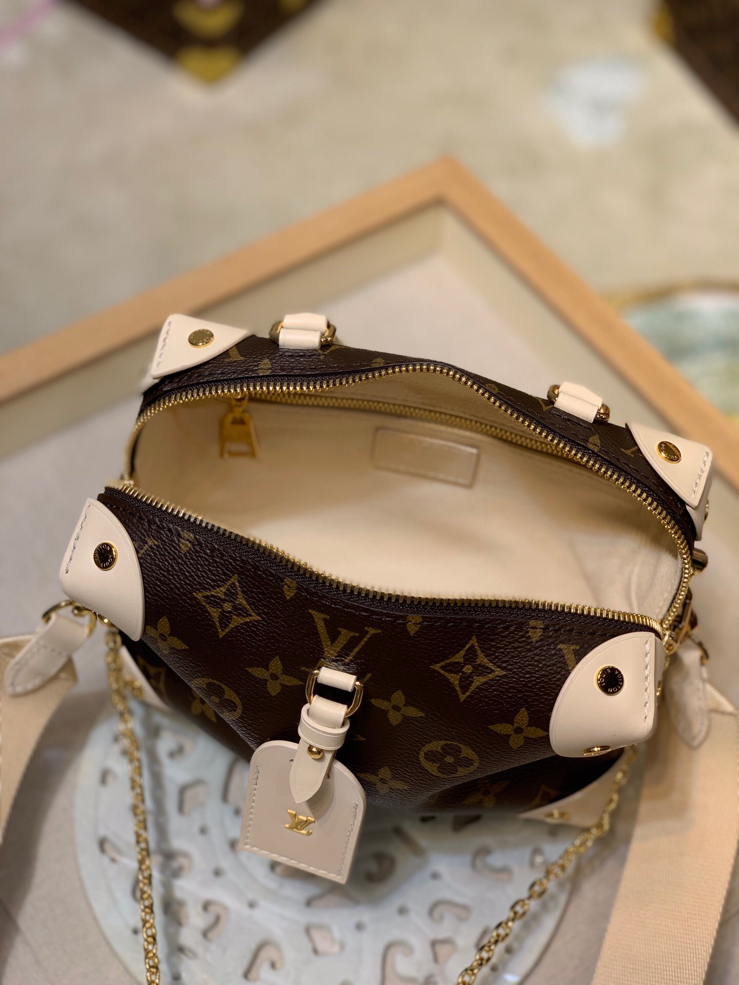 PETITE MALLE SOUPLE M45571