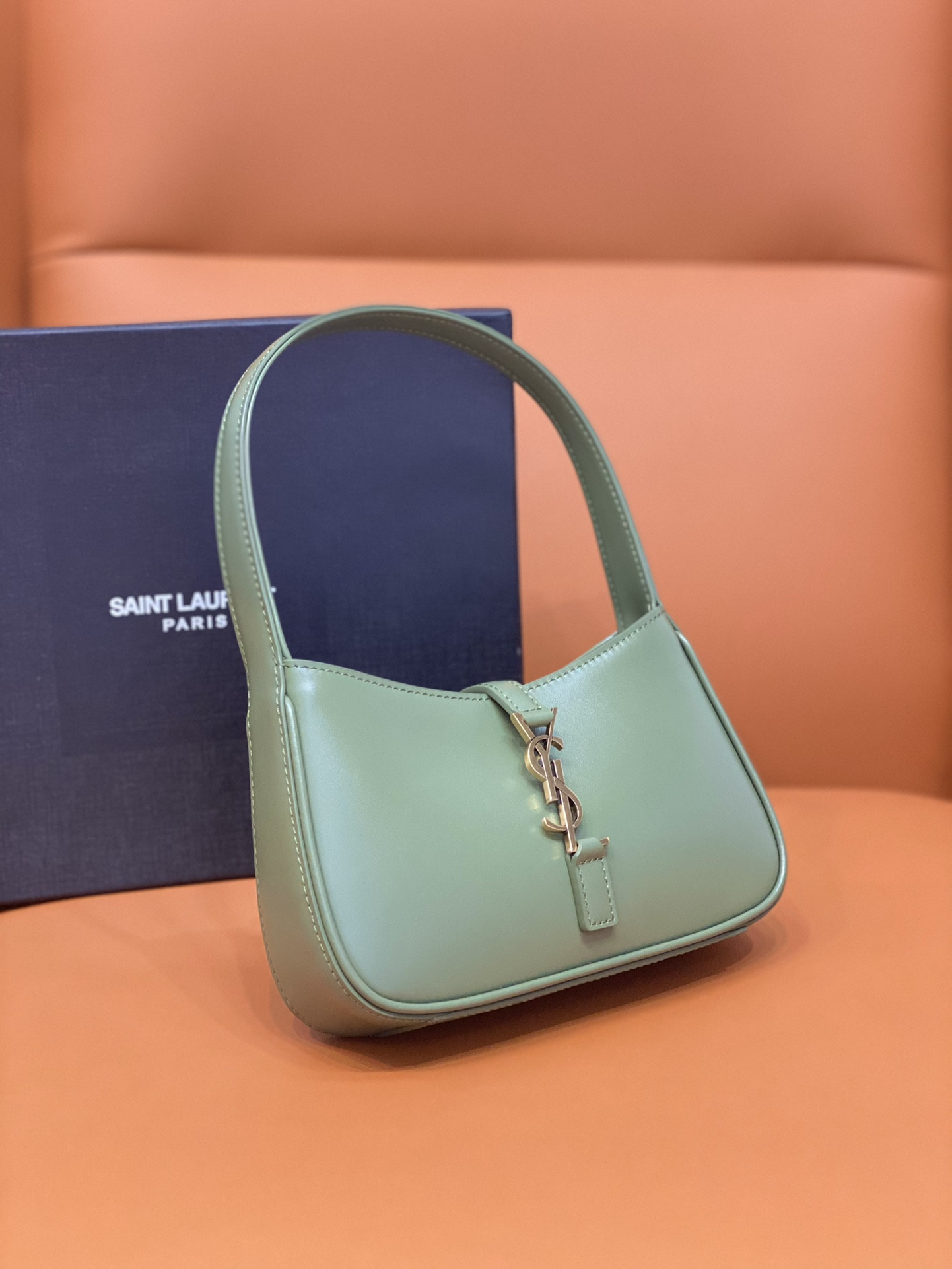Y*L mini le 5 À 7 in smooth leather 1 19 x 11.5 x 4.5 cm