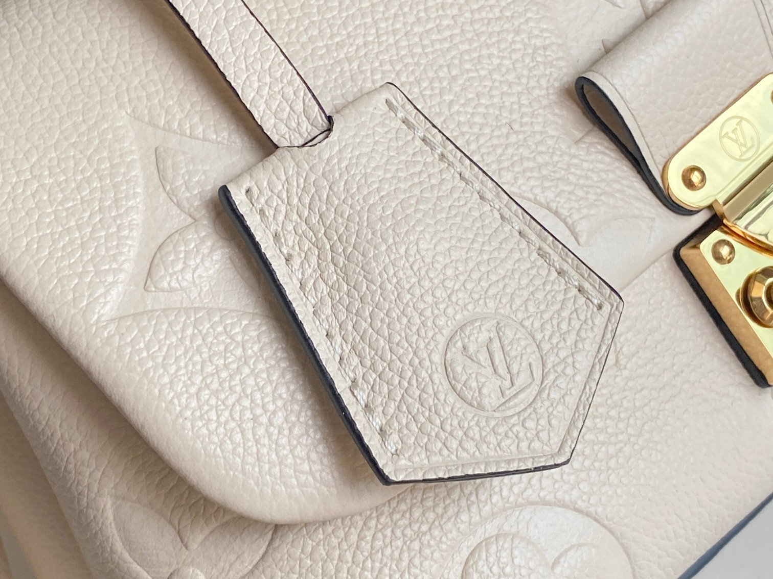 LV MADELEINE BB M46008  9.4 x 6.7 x 3.3 inches