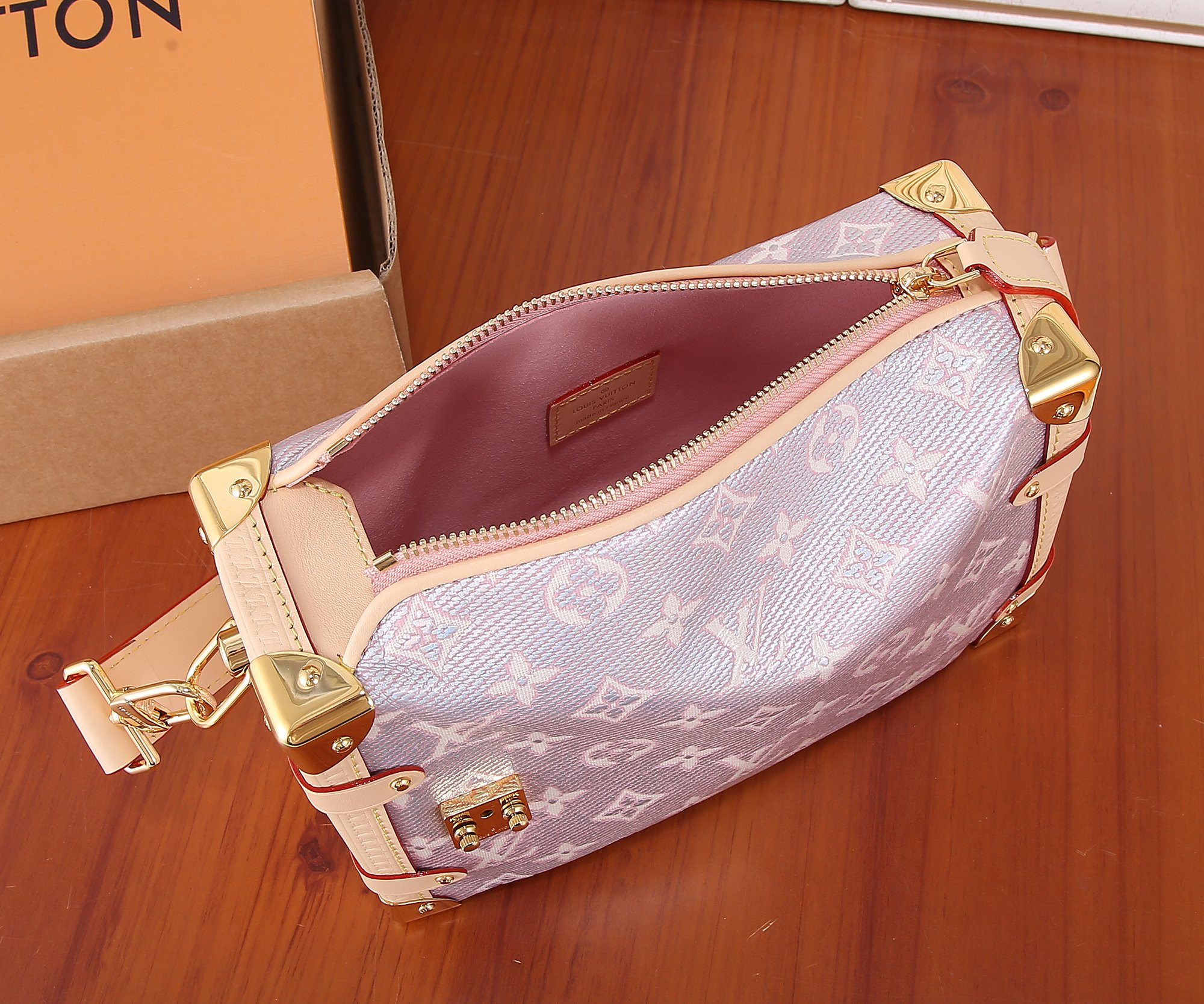LV SIDE TRUNK PM M22842 21X14X6CM