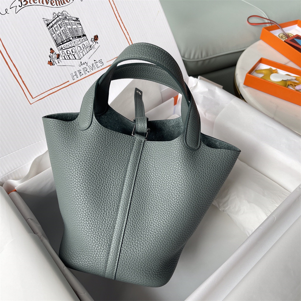 H**mes picotin 18cm almond green without original box