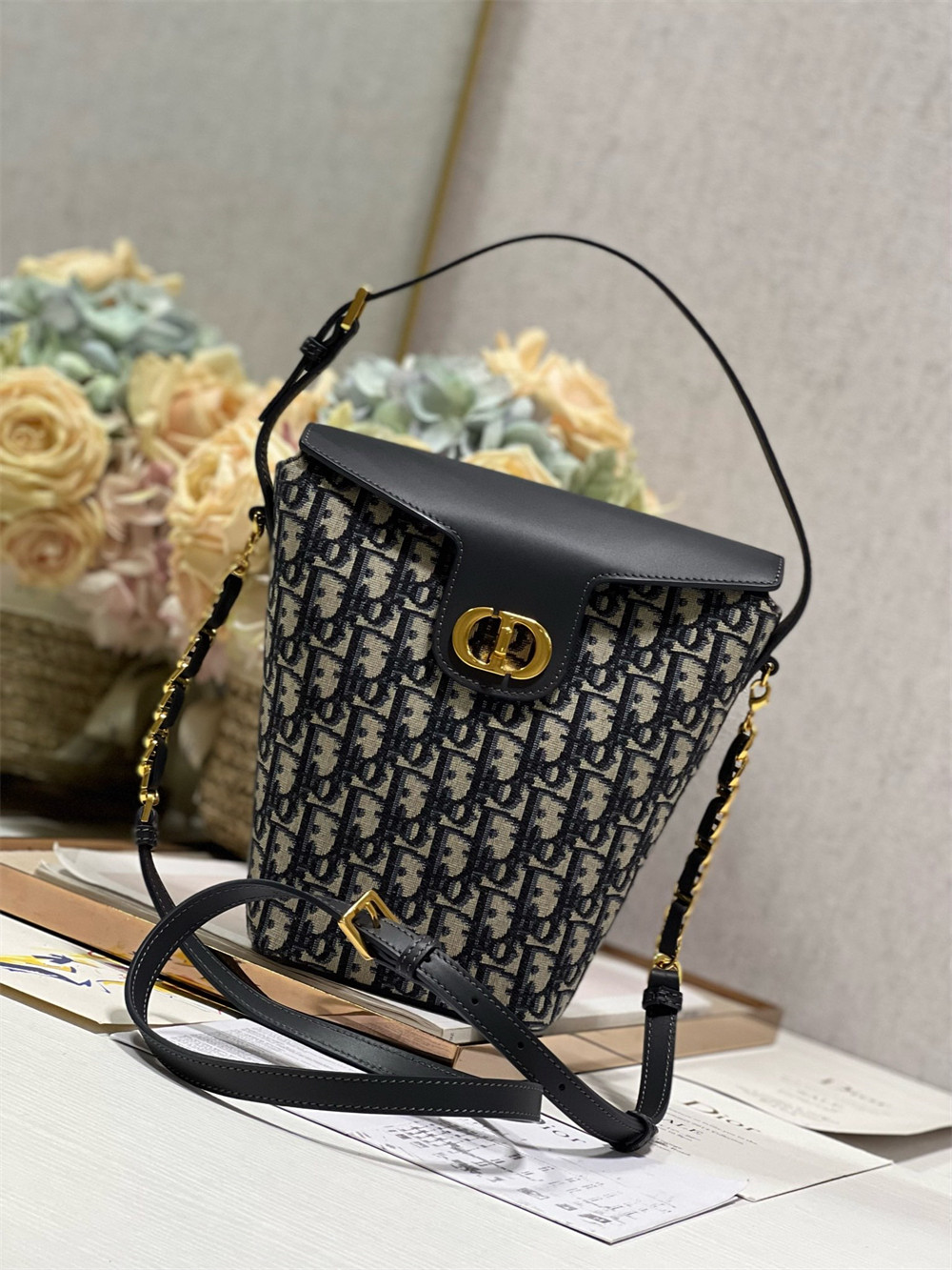 D*or 30 montaigne large chain bucket bag oblique jacquard and calfskin
