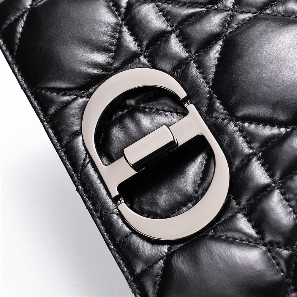 d*or caro bag black S*pple cannage calfskin with silver hardware 20x12x7cm
