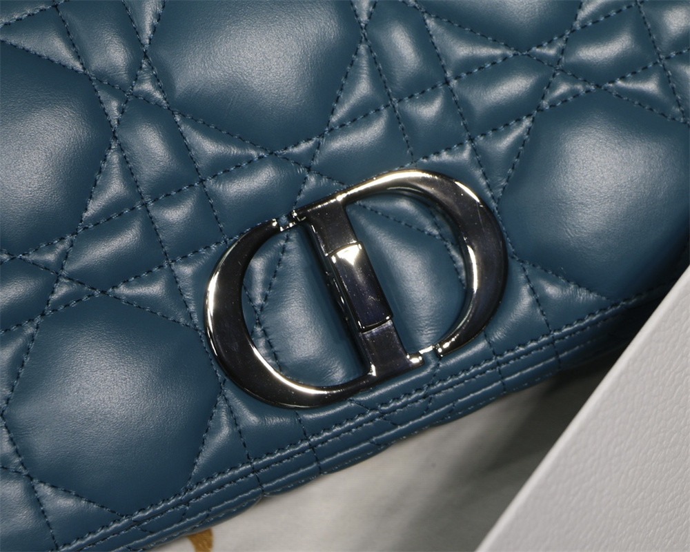 medium d*or caro bag navy S*pple cannage calfskin with silver hardware 25.5 x 15.5 x 8 cm