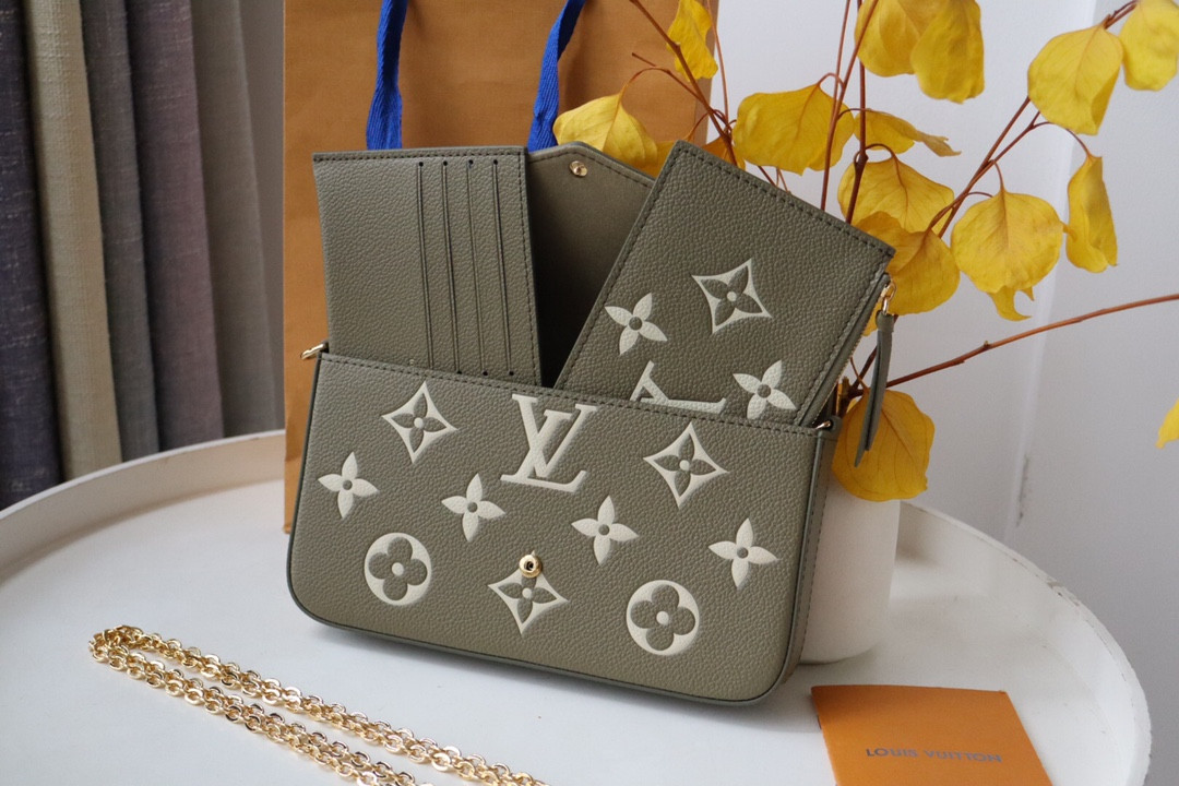LV FÉLICIE POCHETTE M69977