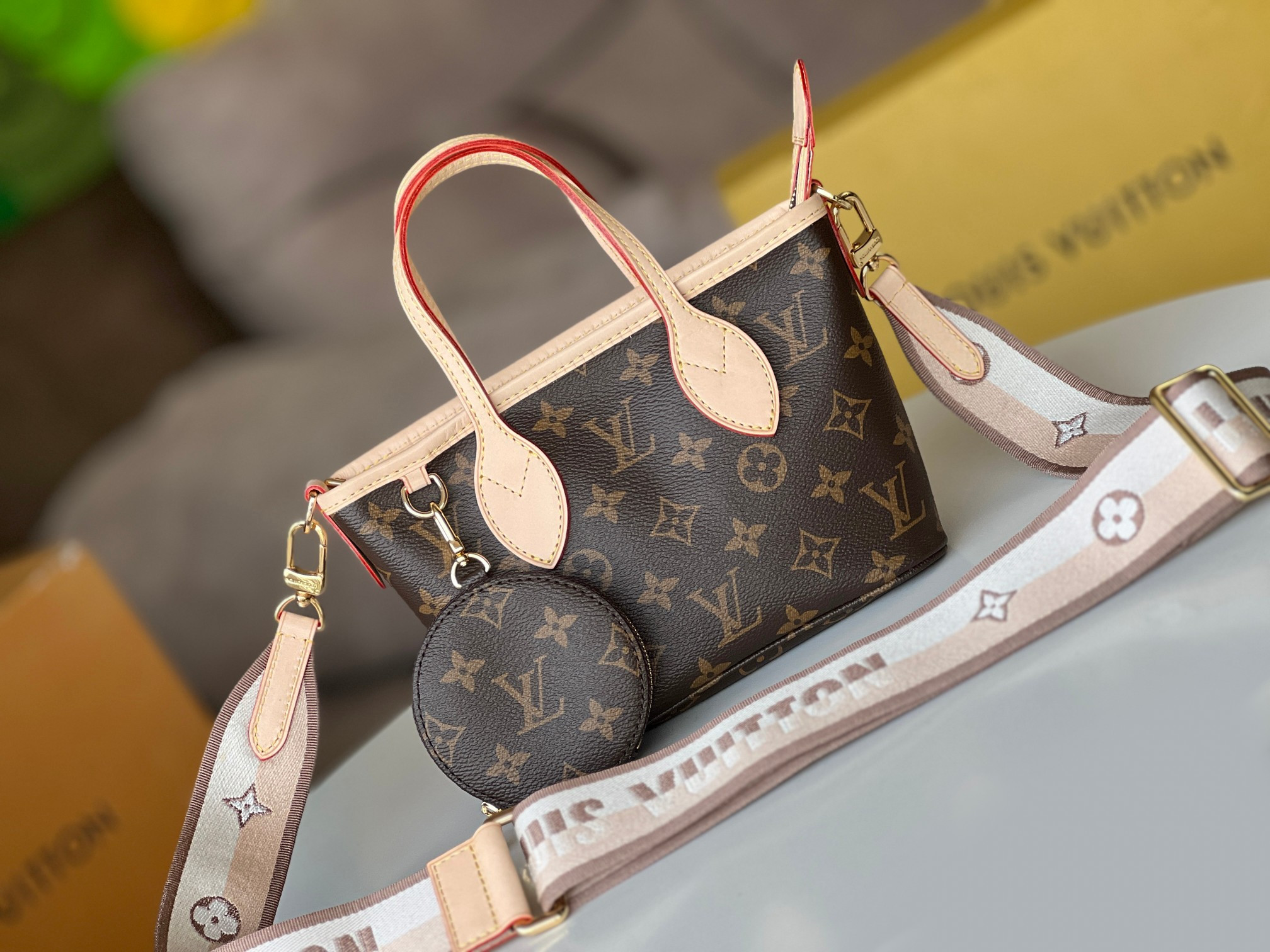 LV Neverfull BB M46705