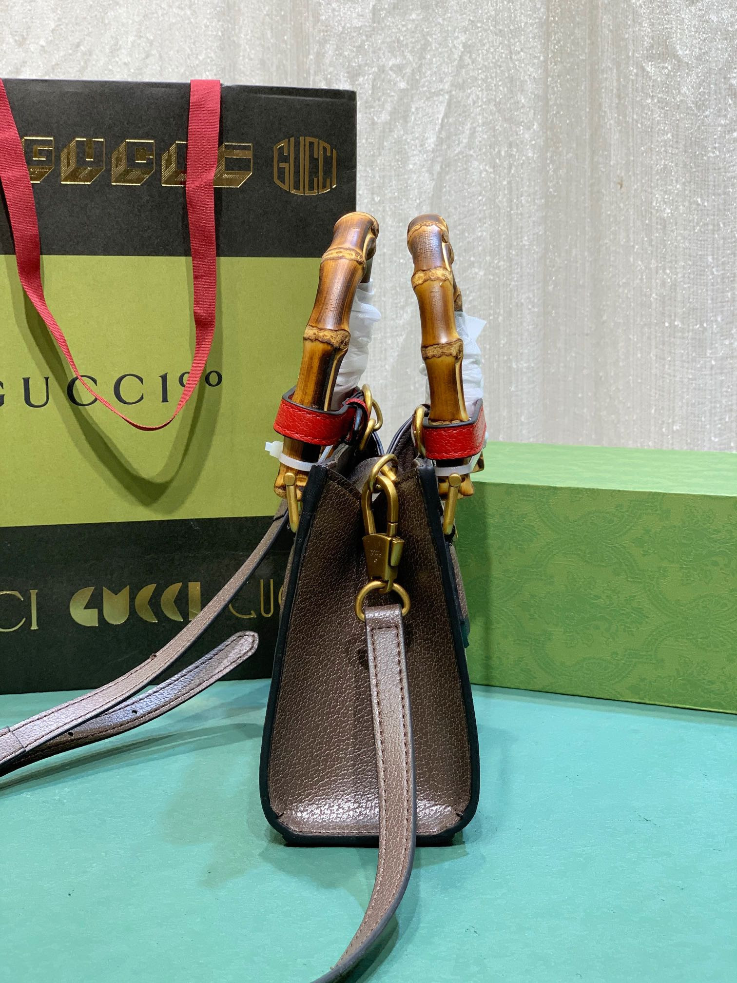 G*u*i diana small shoulder bag 25w x 16h x 9d cm