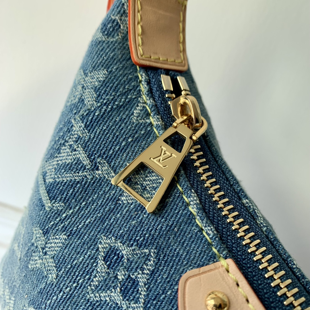 l0*is V*t0n m82949 hills pochette 18.5 x 11 x 6.6 cm