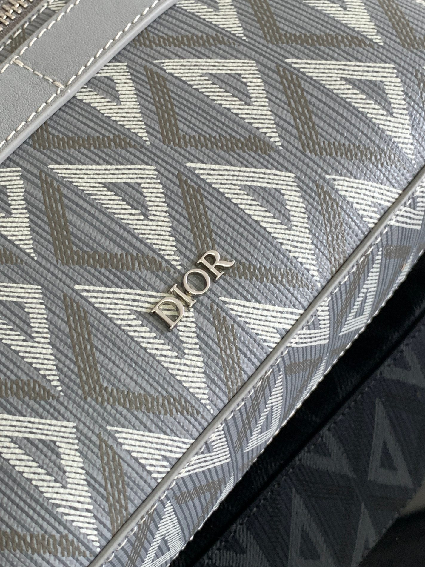 D*or safari bag with strap light gray 8.5 x 6 x 2.5 inches