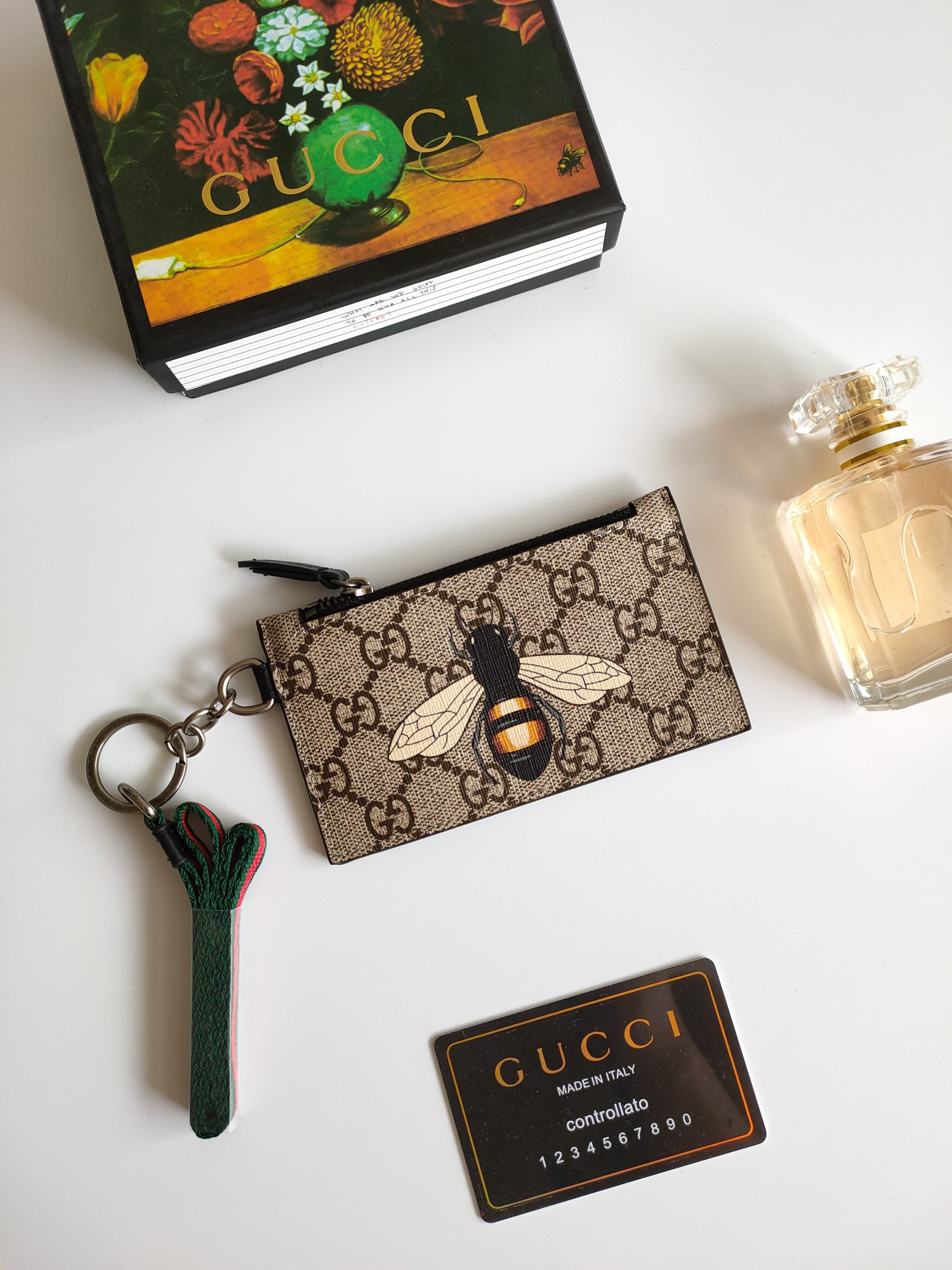 G*u*i gg  card case wallet