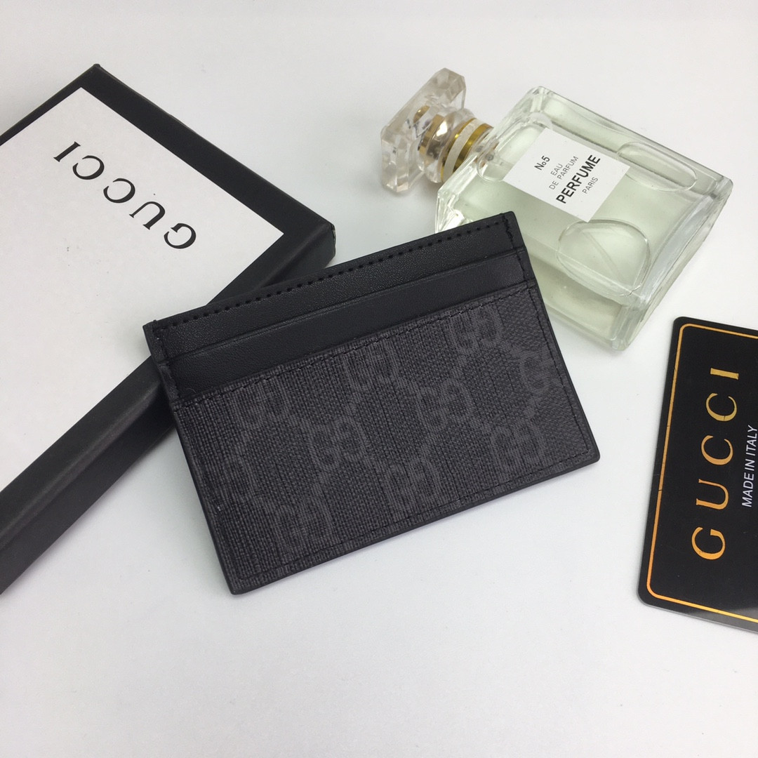 G*u*i gg card case wallet