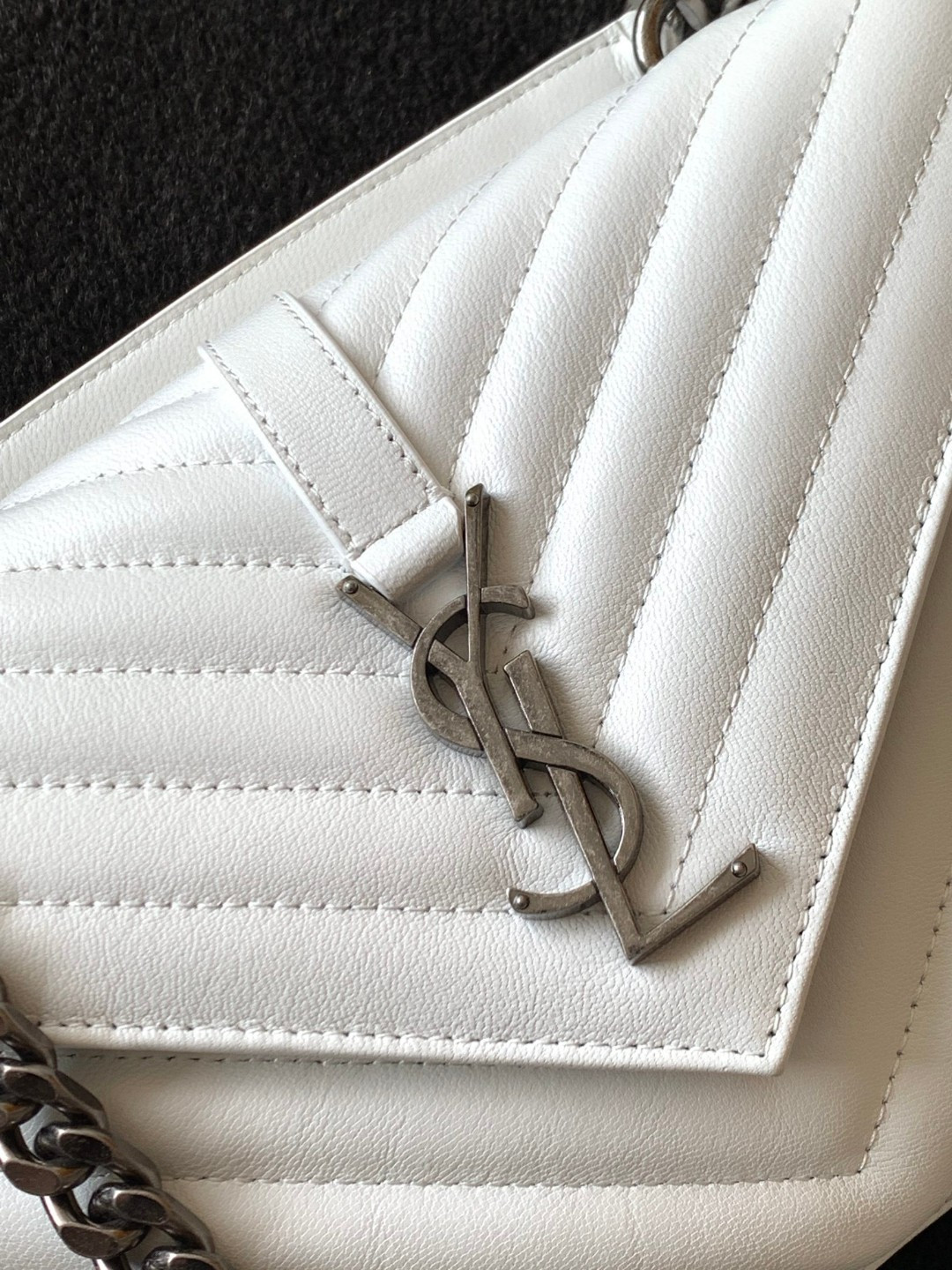 Y*L college medium in quilted leather white silver 9.4 x 6.6 x 2.5 inches