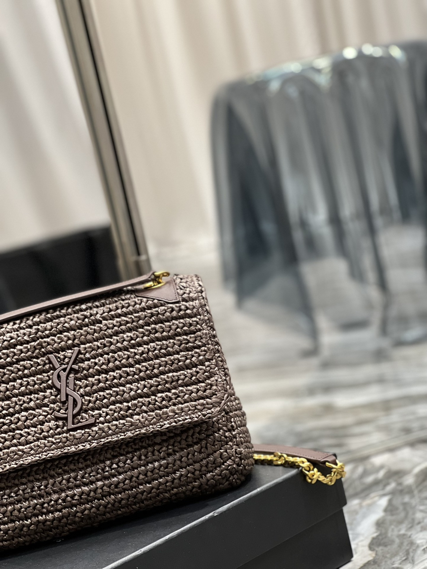 Y*L niki medium chain bag in raffia and leather coffee 11 x 7.8 x 3.3 inches
