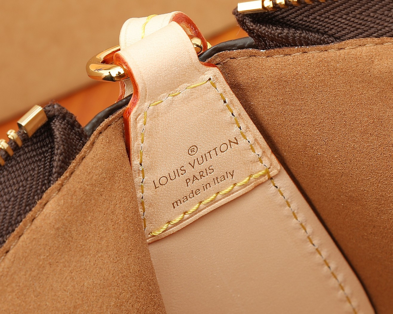 LV M47123 Pochette Tirette 22 x 12 x 5.5 cm